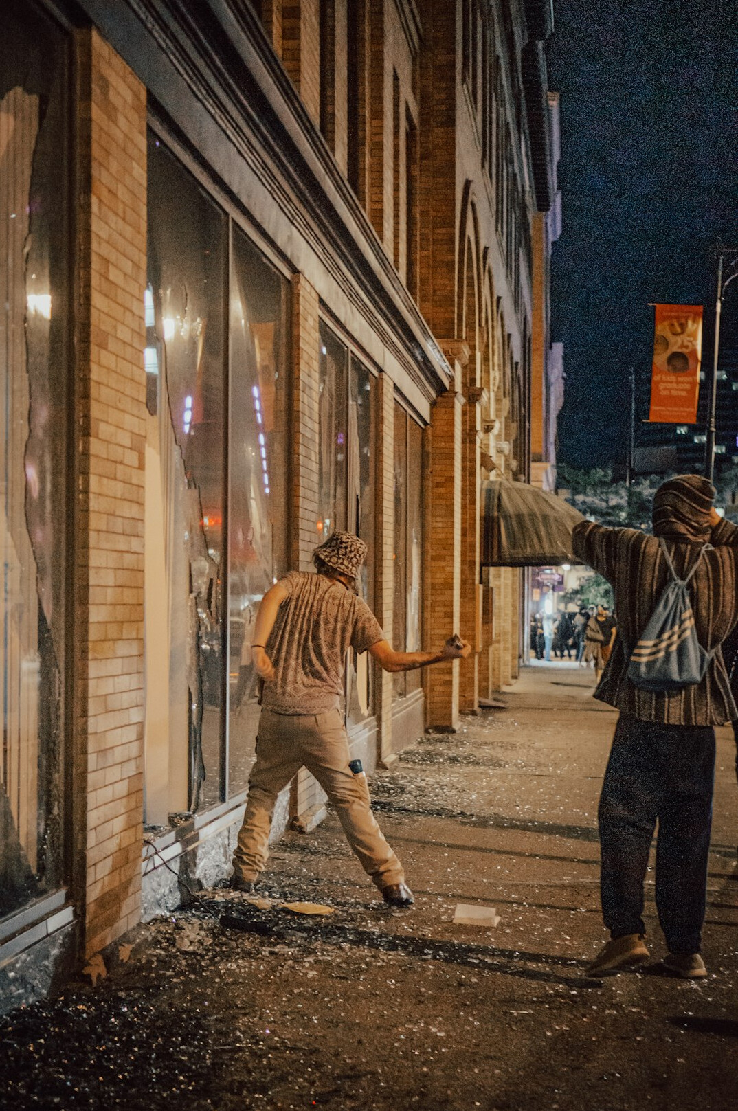 store detective catching thief
